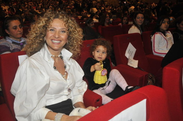 ESRA OFLAZ GÜVENKAYA