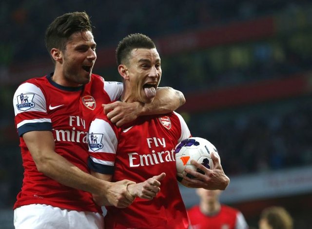 5- Arsenal - Değeri: 1.33 milyar Dolar - Gelir (2012-13): 370 milyon Dolar - Faaliyet Gelirleri (2012-13): 38 milyon Dolar