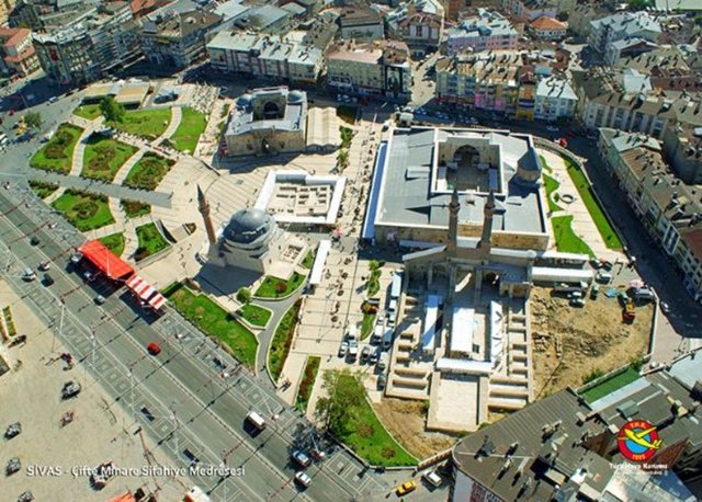 SİVAS-Çifte Minare Sifahiye Medresesi