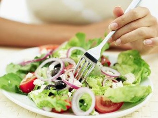 US FDA, risk gurubundaki bu yiyeceklerin iyi temizlenmiş ve bakterileri etkisiz hale getirilmiş şekilde tüketilmesini öneriyor.