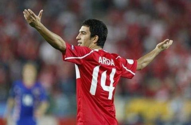 Arda Turan - Aston Martin DB 9 -