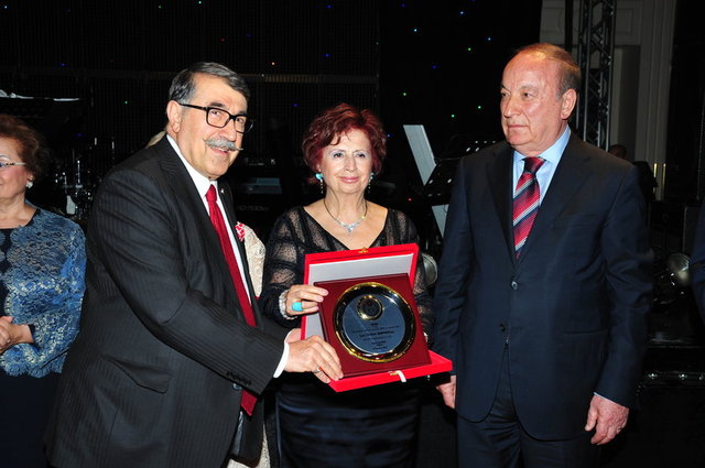 ABDÜLKADİR AKSU, TÜRKAN SABANCI, YÜKSEL MERMER