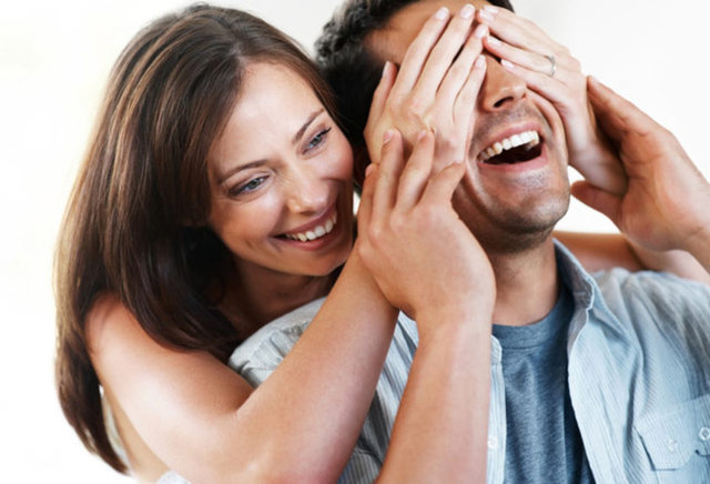 Yeni doğmuş bir bebeğe kimse dokunmazsa, diğer tüm yaşamsal destek sağlansa bile, ölme ihtimalinin yüksek olduğunu biliyor muydunuz?