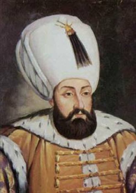 13-III.Mehmet Hân: Ayasofya Camii bahçesindeki türbesinde.