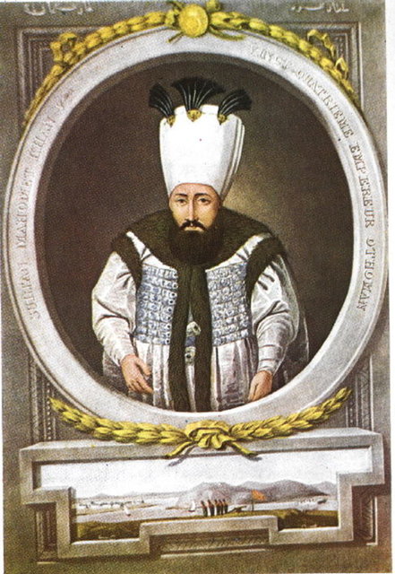 24-I.Mahmut Hân: Yeni Camii arkasındaki Turhan Valide Sultan Türbesi'nde.