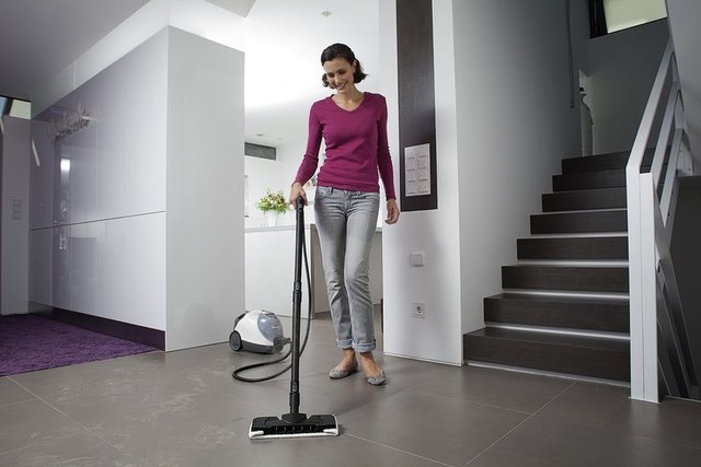 Ev işinden kaçınmayın... - Ne kadar sıkıcı olsa da en azından yakacağınız kalorileri düşünüp, temizlik yapabilirsiniz.