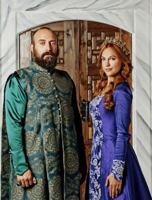 Savcı, oyuncunun astronomik talebine "Tamam" deyince Ergenç de filme "Evet" demek zorunda kaldı.