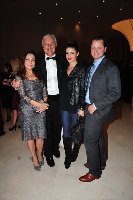 MARIA - NECMETTİN, MELİSA ELİYEŞİL - CHARLES VON FABER CASTELL 
