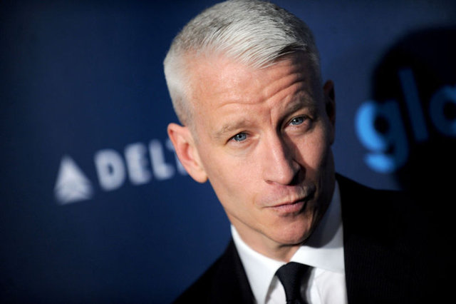 3. Anderson Cooper -  - 2012'de katıldığı bir moda programına konuşan Aderson Cooper, modayla alakasının olmadığını ve aynı pantolonu günlerce giyip aylarca yıkamadığını itiraf etti.