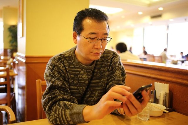 2014 - Tek başına öğlen yemeği