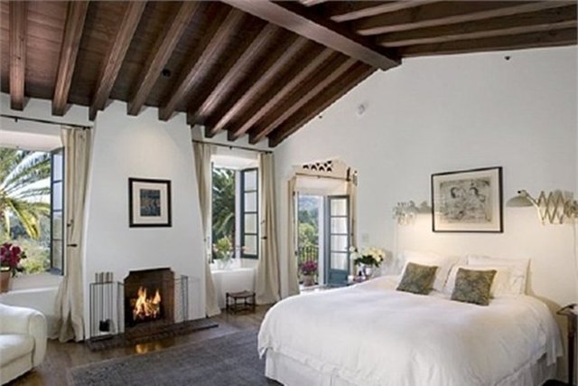 -  -  - Eric Schmidt- Londra'da ev - Evin oturma alanı 1,300 metrekare.