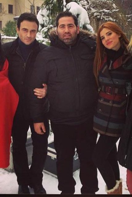 Bayraktutar boşanmayla ilgili sorulara, "Şimdi olmaz, Ceylin var yanımda" diyerek, geri çevirdi.