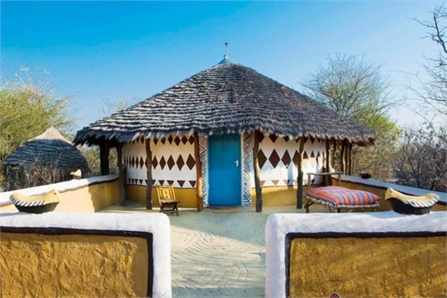 Planet Baobab Oteli -  -  - Botswana'da otel eşsiz kum çölleri manzaralı.
