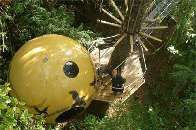 Free Spirit Spheres -  -  - Kanada'daki bu tesiste ağaç evlerde kalmak mümkün.