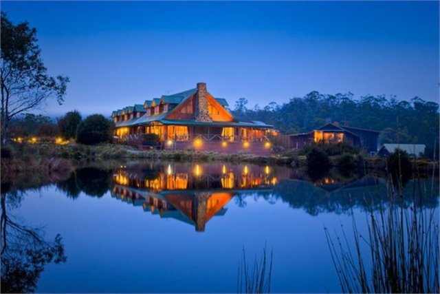 - Cradle Mountain Lodge Oteli -  -  - Tazmanya'daki bu otel, egzotik bir tatil için ideal adres olarak gösteriliyor.  -