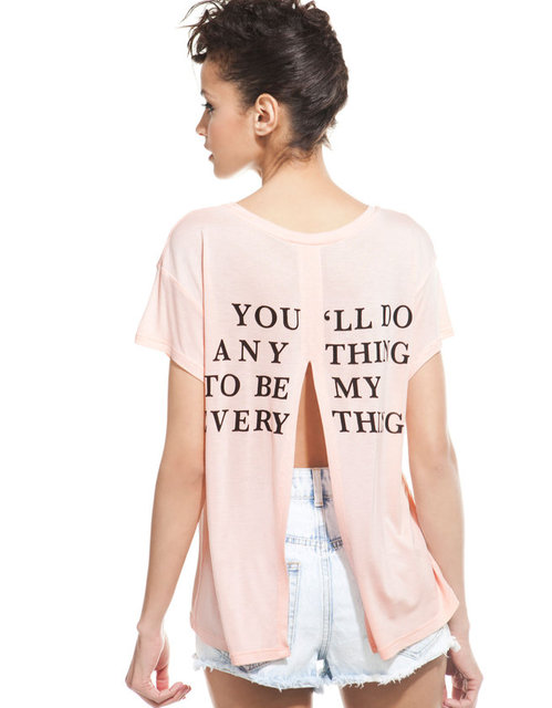 Bershka t-shirt 29.99 TL.