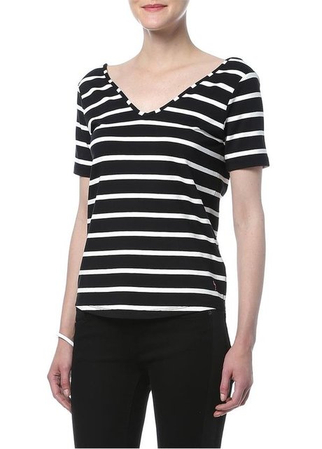 Beymen Club t-shirt 119 TL.