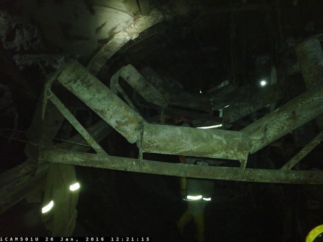 Heyet ocakta yaklaşık 2.5 saat, incelemelerde bulundu, facianın nasıl olduğuna yönelik araştırma yaptı. 301 madencinin yaşamını yitirdiği, deyim yerindeyse 'Facianın kalbinden' görüntüler 21 ay sonra ilk kez ortaya çıktı.