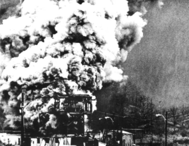 JAPONYA - MITSUI MIIKE /1963: -  - Kaza, 9 Kasım 1963'te Japonya'da meydana geldi. 458 madencinin yaşamını yitirdiği, 833 kişinin yaralandığı kazaya, kömür tozu patlaması neden oldu.