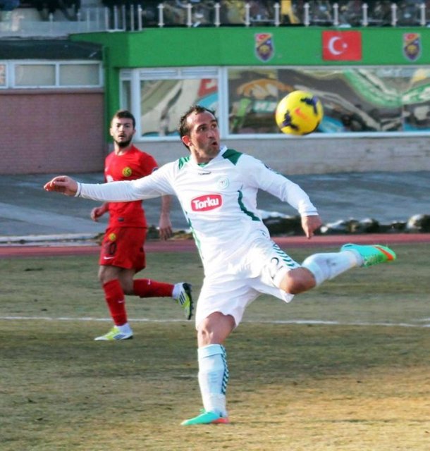 - Theofanis Gekas - Yunanistan (Konyaspor) -