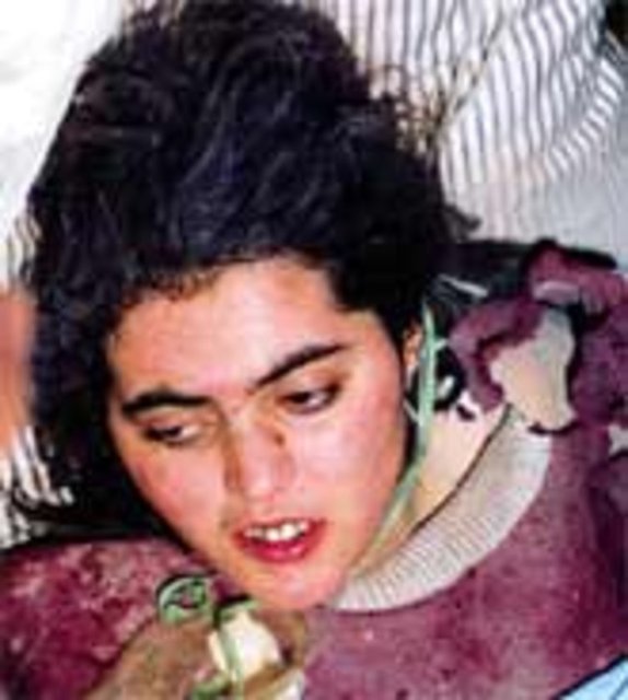 Erzincan'da 13 Mart 1992'de meydana gelen depremde görev yaptığı SSK  Hastanesi'nin 5'inci katındaki lojmanda kalan hemşire Nurcan Eraslan, tam 8 gün  sonra enkaz altından çıkarılmıştı.