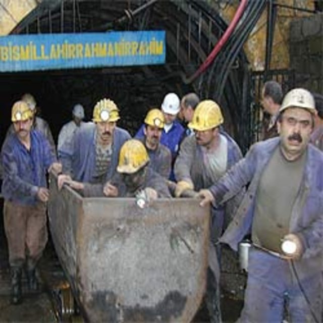 Zonguldak'ın merkez ilçeye bağlı Kilimli beldesinde Nisan 2003'te  kaçak kömür ocağında meydana gelen göçüğün altından 5 gün sonra kurtarılan işçi  Ercan İnam da "mucize kurtuluşlar"ın simge isimlerinden olmuştu.