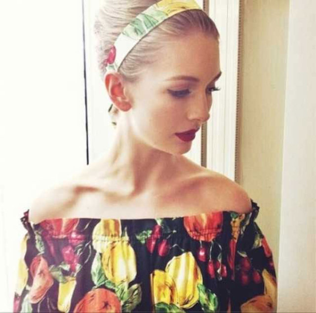 Hande Ataizi, Sinem Kobal, Tuba Ünsal, Yasemin Key Allen gibi ünlüler, gelen tepkiler üzerine madende yaşanan faciayla ilgili fotoğraf paylaşmak zorunda kaldılar.