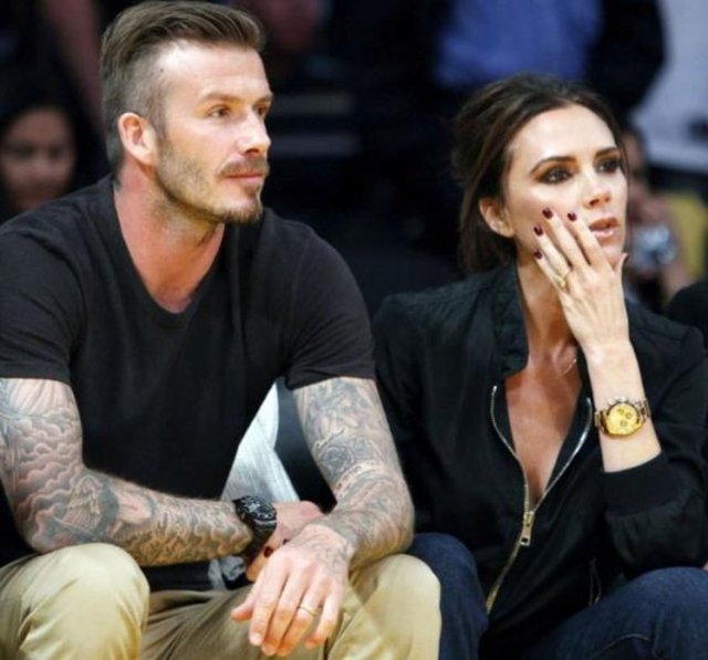 David Beckham bir değil iki tuhaf hastalığa sahip. Bunlardan biri obsesif kompülsif bozukluk da denilen takınlı zorlantı bozukluğu. Beckham, nesneleri düz bir sıra halinde dizmek ya da çifter çifter birleştirmek gibi takıntıları olduğunu söylemişti.