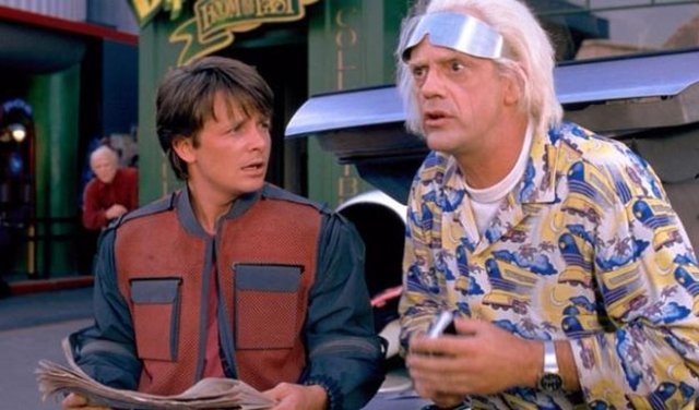 Michael J Fox, 1991 yılında Parkinson'a yakalandığını açıkladı. 2000 yılında mesleğini tamamen bırakıp kendini bu hastalıkla mücadeleye adadı.