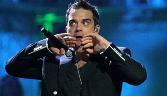 Dünyaca ünlü pop grubu Take That'in üyesi İngiliz şarkıcı ve söz yazarı Robbie Williams, Almanya'da 20 yıldan bu yana yaşayan...