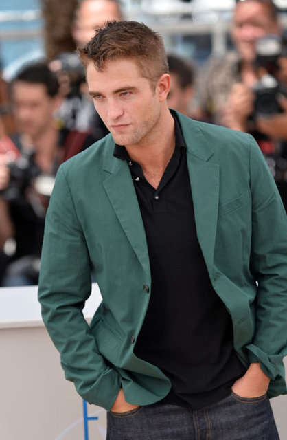 ROBERT PATTINSON