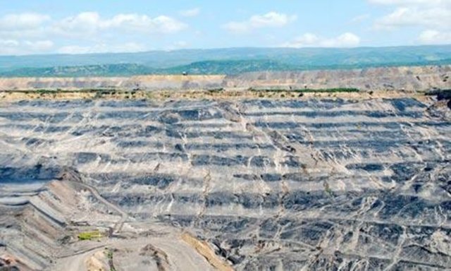 10 Cerrejon - Kolombiya'da bulunan Cerrejon kömür madeninde 754 milyon ton'lik kömür bulunuyor.  -