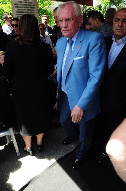 ERDOĞAN DEMİRÖREN