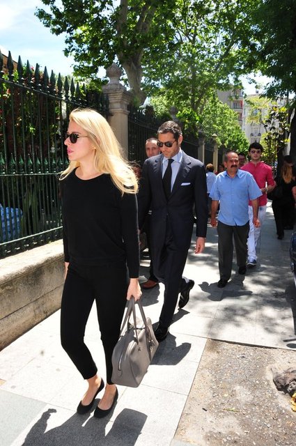 ESRA - RAİF DİNÇKÖK