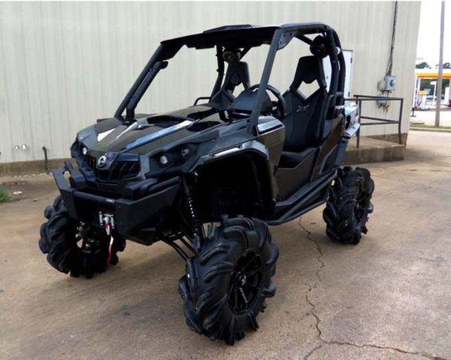 Her türlü arazi şartlarına uygun olarak üretilen UTV, standart olarak 85 - beygirlik güç üretiyor ve 74 mil'e kadar (yaklaşık 120 km) sürat - yapabiliyor. -