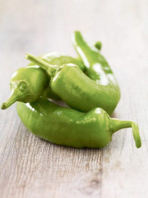 İçeriğinde antioksidan vitaminler olduğu için yaşlanmayı geciktirir, enfeksiyonlara karşı vücudu korur, vücudumuzun temizlenmesinde yardımcıdır. -