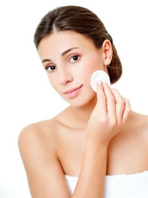 1 yemek kaşığı yulaf, 1 kaşık yoğurt, 2 damla limon -