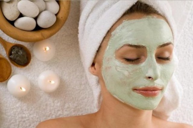 Her gün cildinizi bu tonikle silin sivilcelerin günden güne azaldığını göreceksiniz