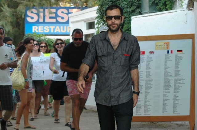 Yıllardır Cihangir'de yaşayan İşler'in yeni adresi Nişantaşı olacak.