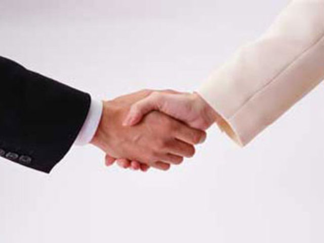 English, dünya üzerinde aile şirketlerin bir sonraki jenerasyonda yönetimi devralma konusunda Türk kadınlarının dünya birincisi çıktığını belirtti.