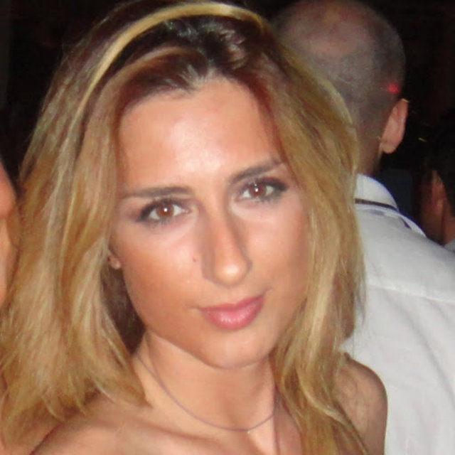 SERRA BURTEK Avery Denisson- Mena Bölge Satış Müdürü