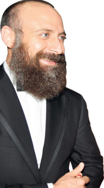 Nicolas Cage, Küçük İbo ve Erkan Can'dan sonra şimdi de Halit Ergenç'in ikizi çıktı! Ergenç'in 1800'lerde yaşayan Amerikalı General Stephen J. McGroarty'ye benzerliği sosyal medyada olay oldu.