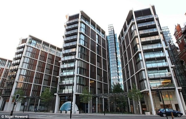 4) Penthouse D, One Hyde Park - $ 225,000,000