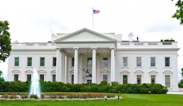 2) White House - 320.364.354 $