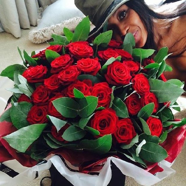 Muğla'nın Bodrum İlçesi'ne gelen İngilizlerin dünyaca ünlü top modeli Naomi Campbell, 44'üncü doğum gününü kutladı.