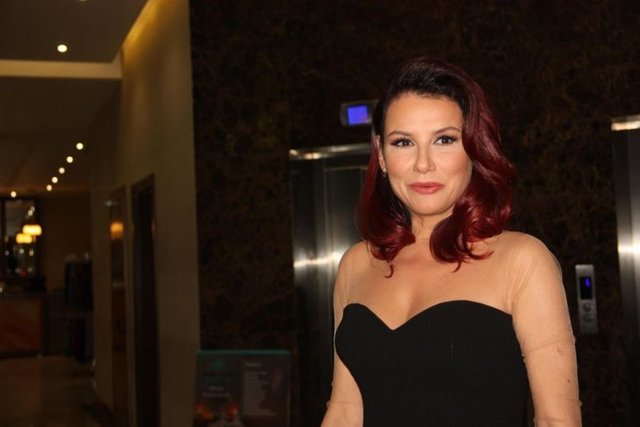 Deniz Seki, çok güçlü bir albüm yaptı. Piyasaya çıkmak üzere.