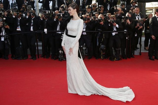 PAZ VEGA