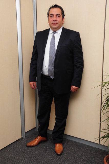 AYHAN UĞUR