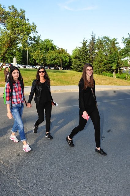 MİNA, ZEYNEP, MERVE ÜSTÜNEL