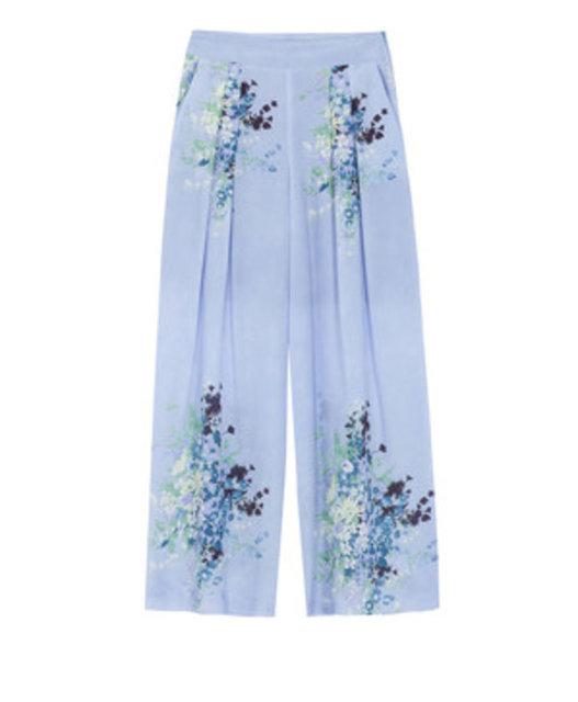 Mavi çiçek desenli pantolon Max.&Co. Bu pantolonu düz renkte bir gömlekle kombinleyebilirsiniz.